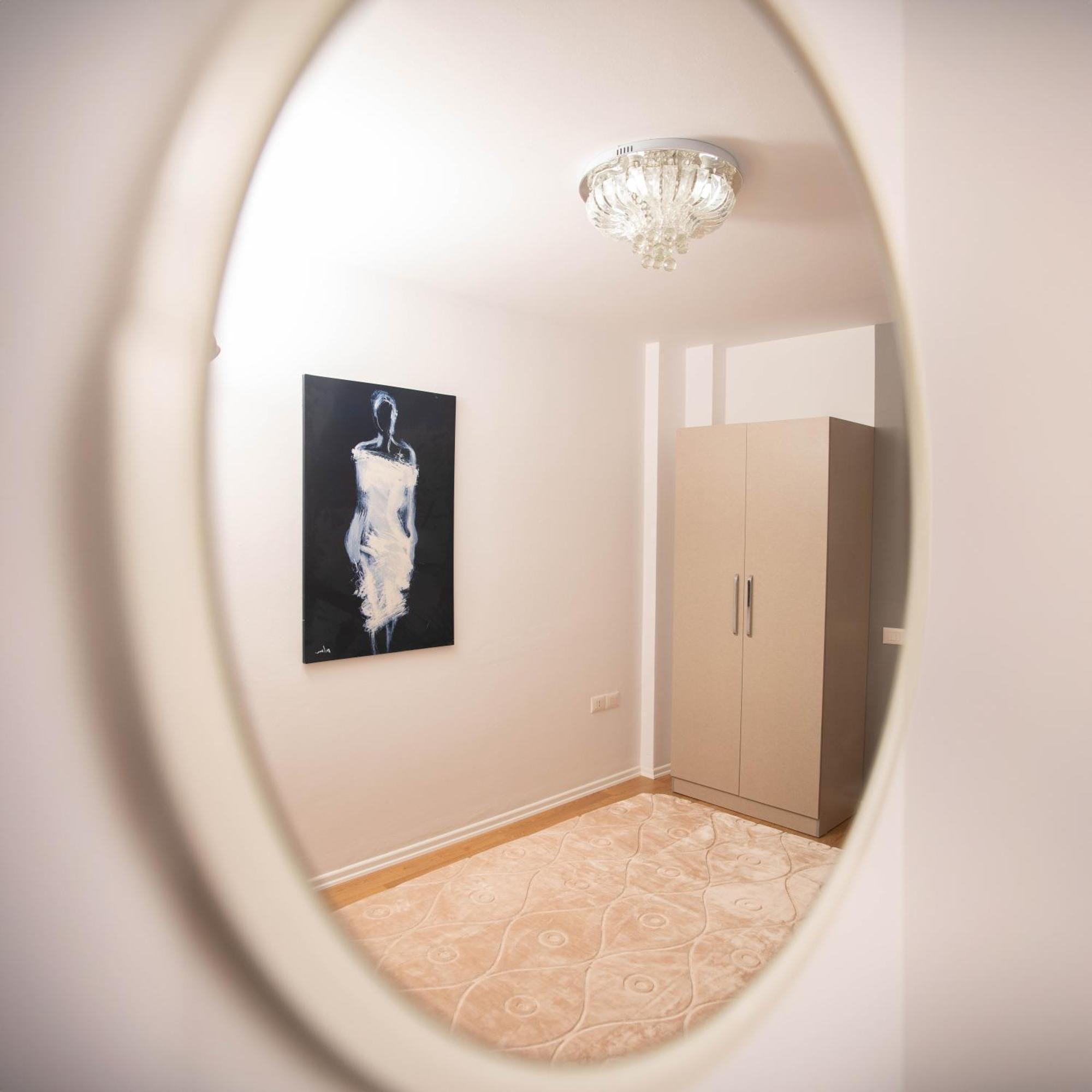 Suprem Apartment Tirana Buitenkant foto