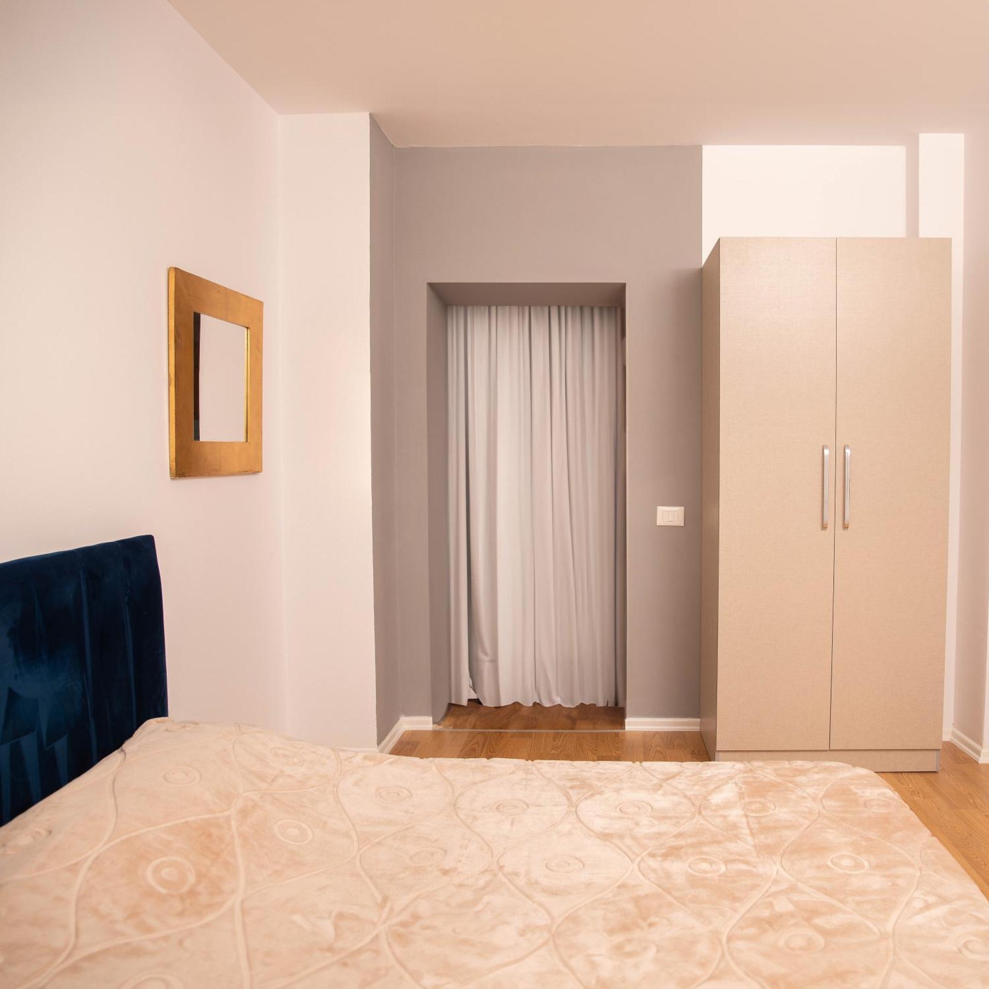 Suprem Apartment Tirana Buitenkant foto