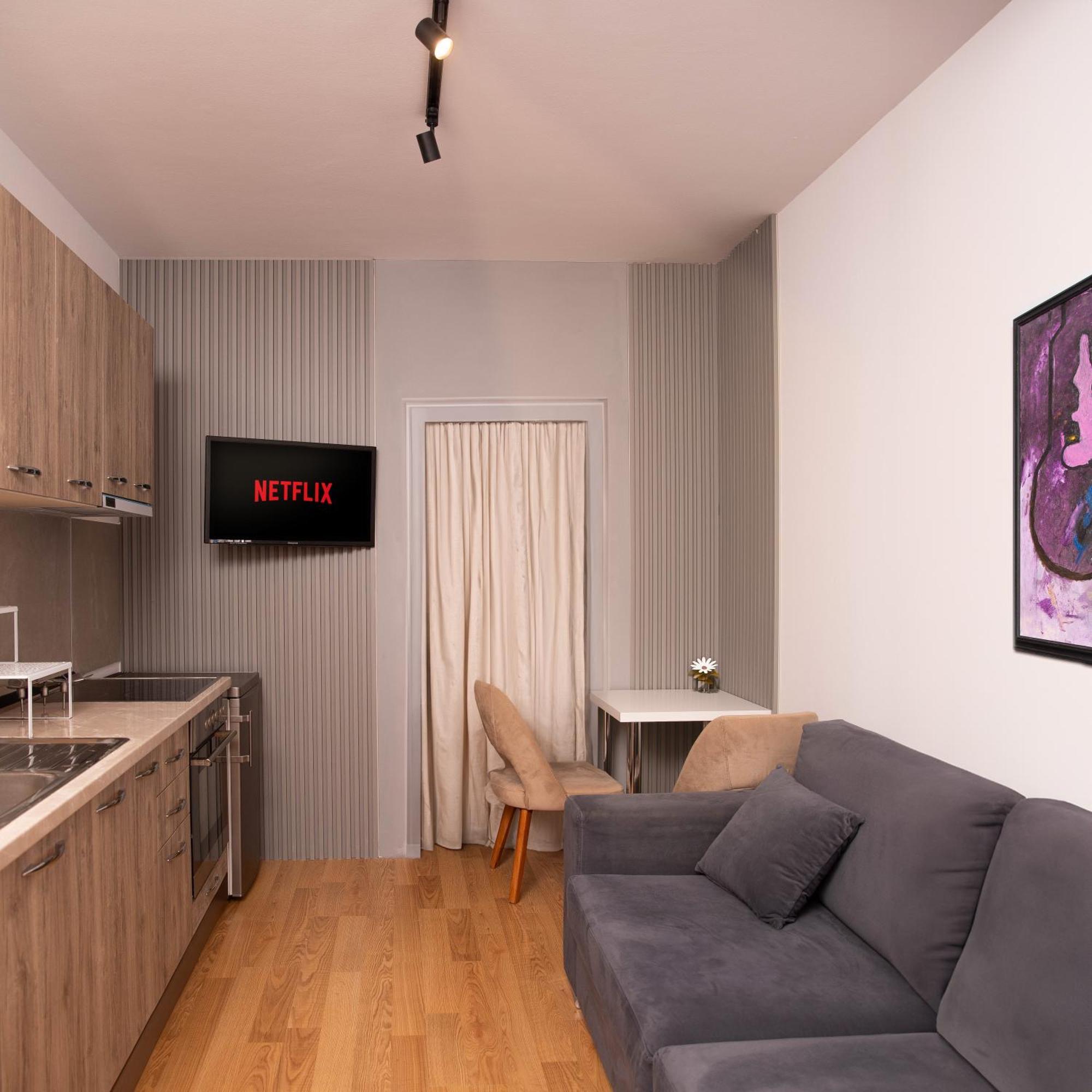 Suprem Apartment Tirana Buitenkant foto